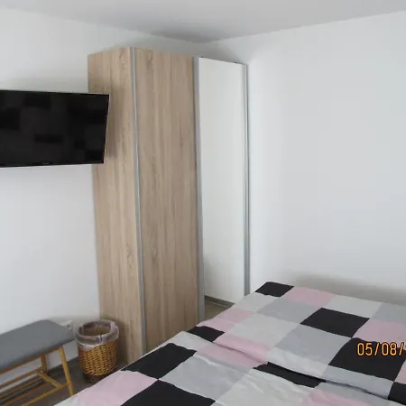 Gaestezimmer 3 Apartment *